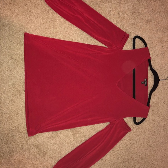 Express Cold Shoulder Top - Picture 2 of 2